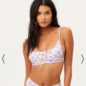 Frankie’s Bikinis Gavin Scooped Bikini Top